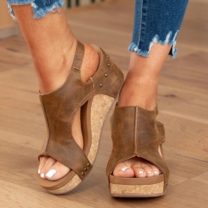 Linda Canyon Rise Platform Sandals