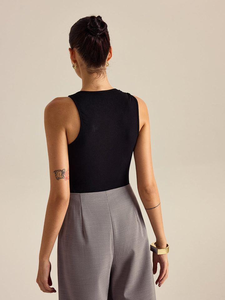 Indie Metal Detail Sleeveless Sculpt Top