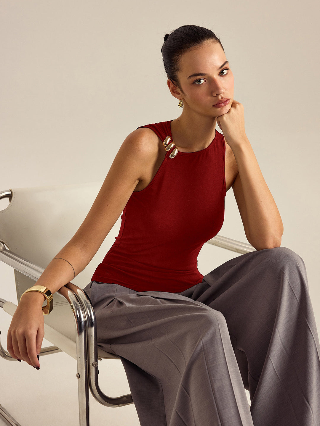 Indie Metal Detail Sleeveless Sculpt Top