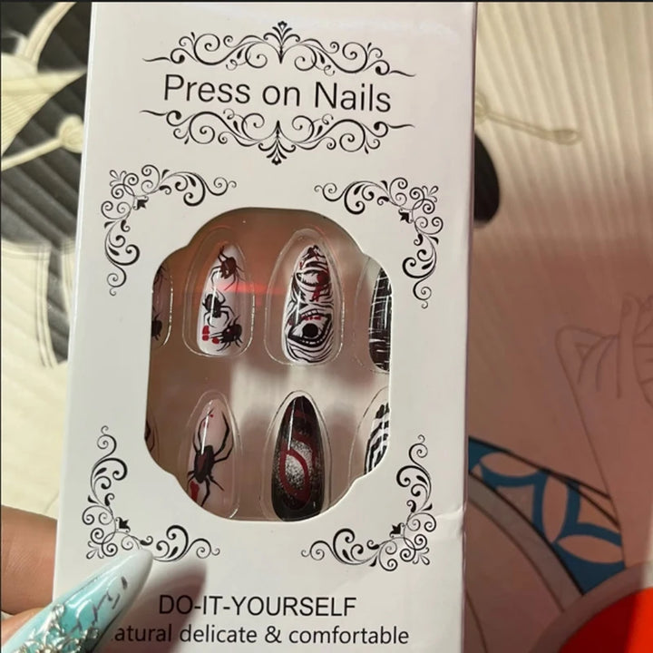 Manga Noir Press-On Nails
