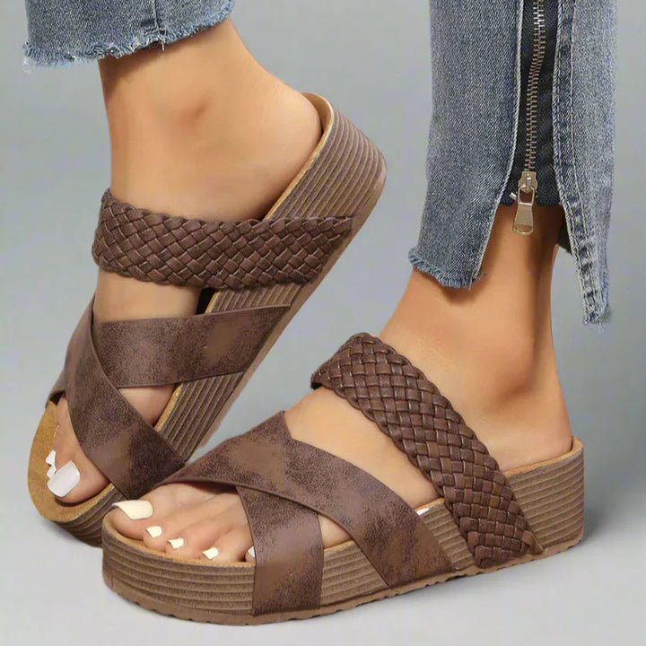 Dana Platform Sandals
