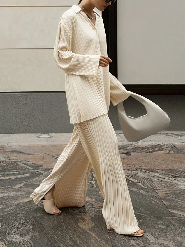 Elan Pleated Lounge Set