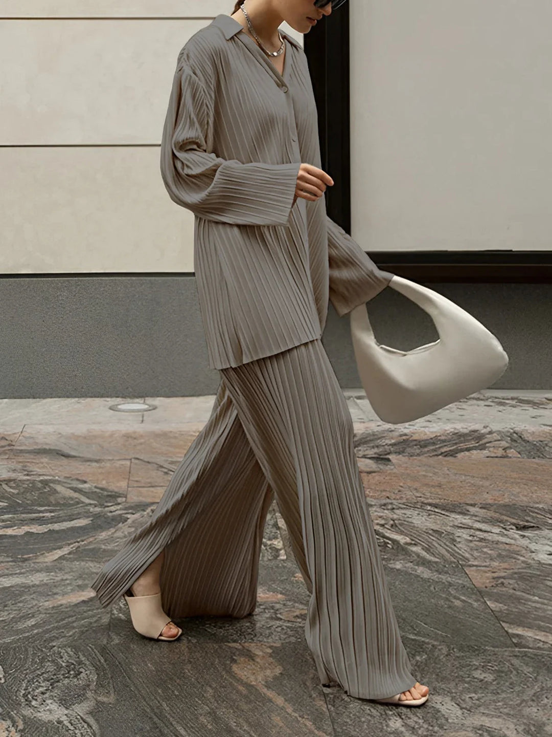 Elan Pleated Lounge Set