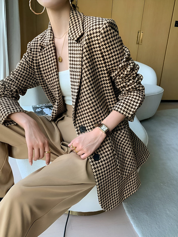 Clover Belted Houndstooth Blazer