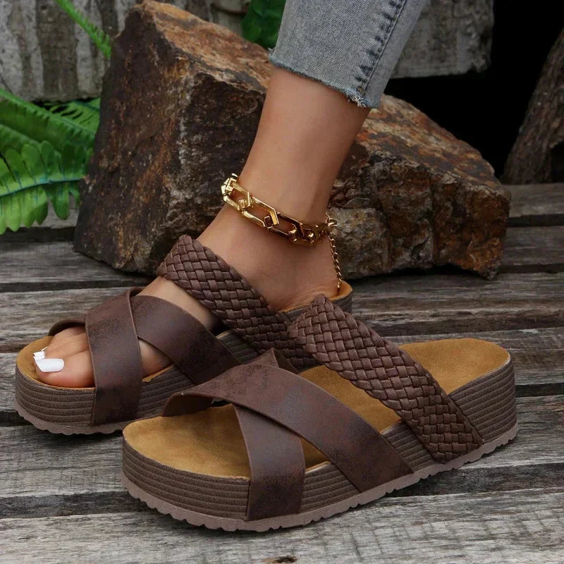 Dana Platform Sandals
