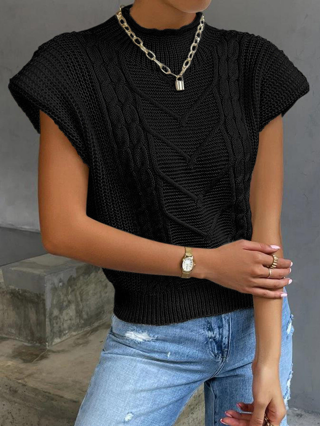 Tam Cable Sleeve Sweater Vest