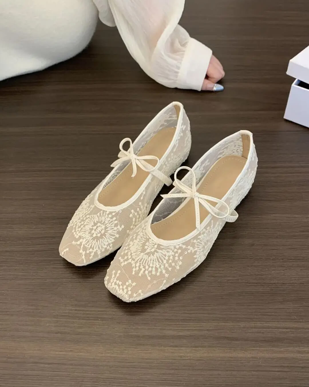 Joan Lace Ballet Flats