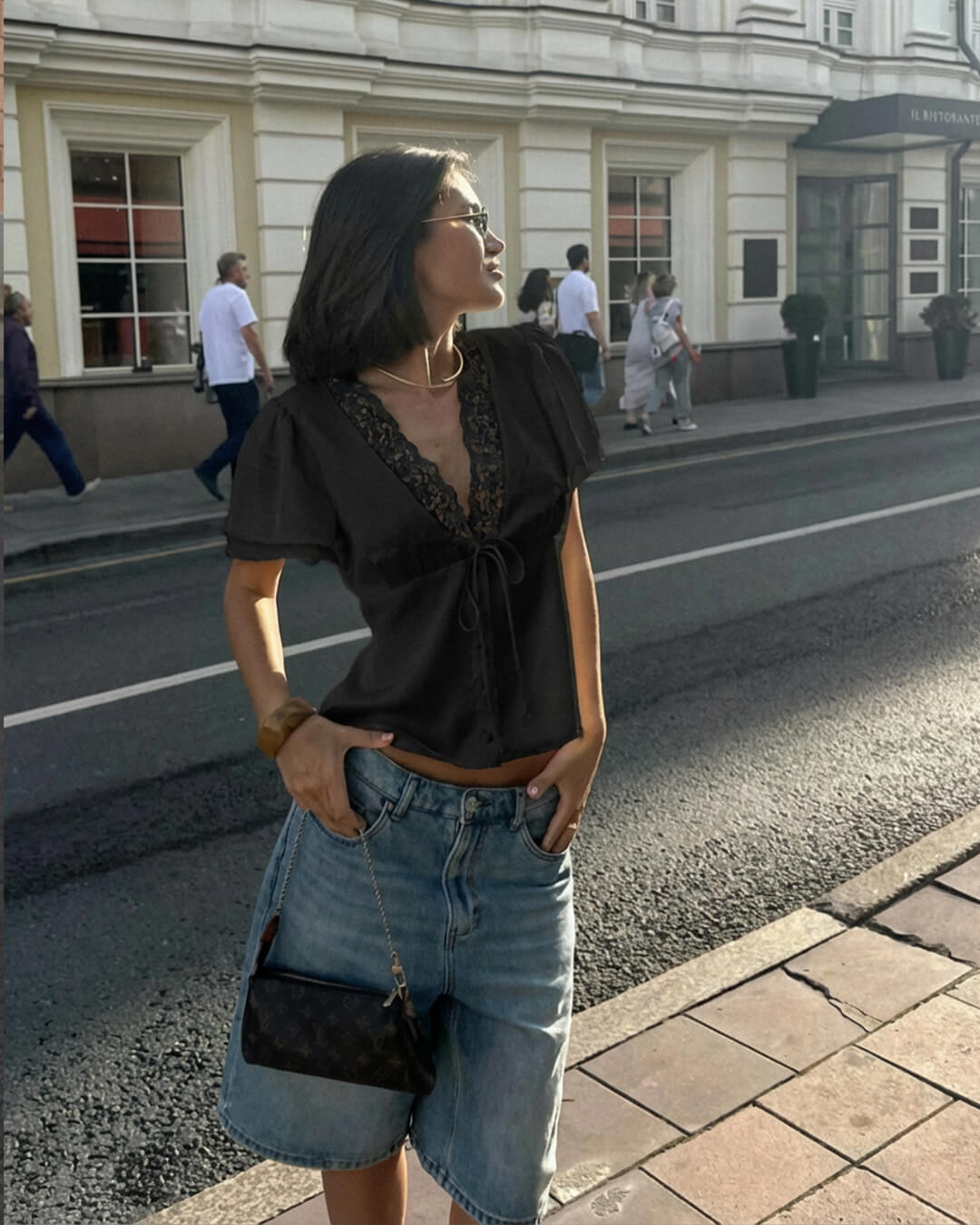 Rosette Lace V-Neck Short Sleeve Top