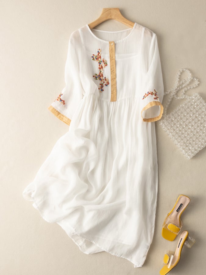 Lunaria Embroidered Midi Dress