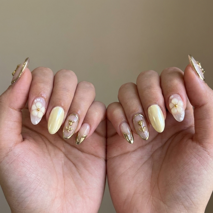 Pearl Blossom Press-On Nails